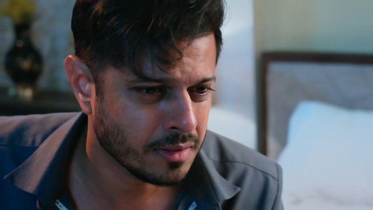 stanningadakaar's tweet photo. Neil in this track 🔥
that haircut, stubble maintained....man looked damn hot! I don't want more of *dukh dard peeda* for SPD 🙂✌🏽 but hopefully someday a full fledged role he gets in similar looks.

#NeilBhatt #MrAndMrsParshuram https://t.co/7UQ0bHRvUW