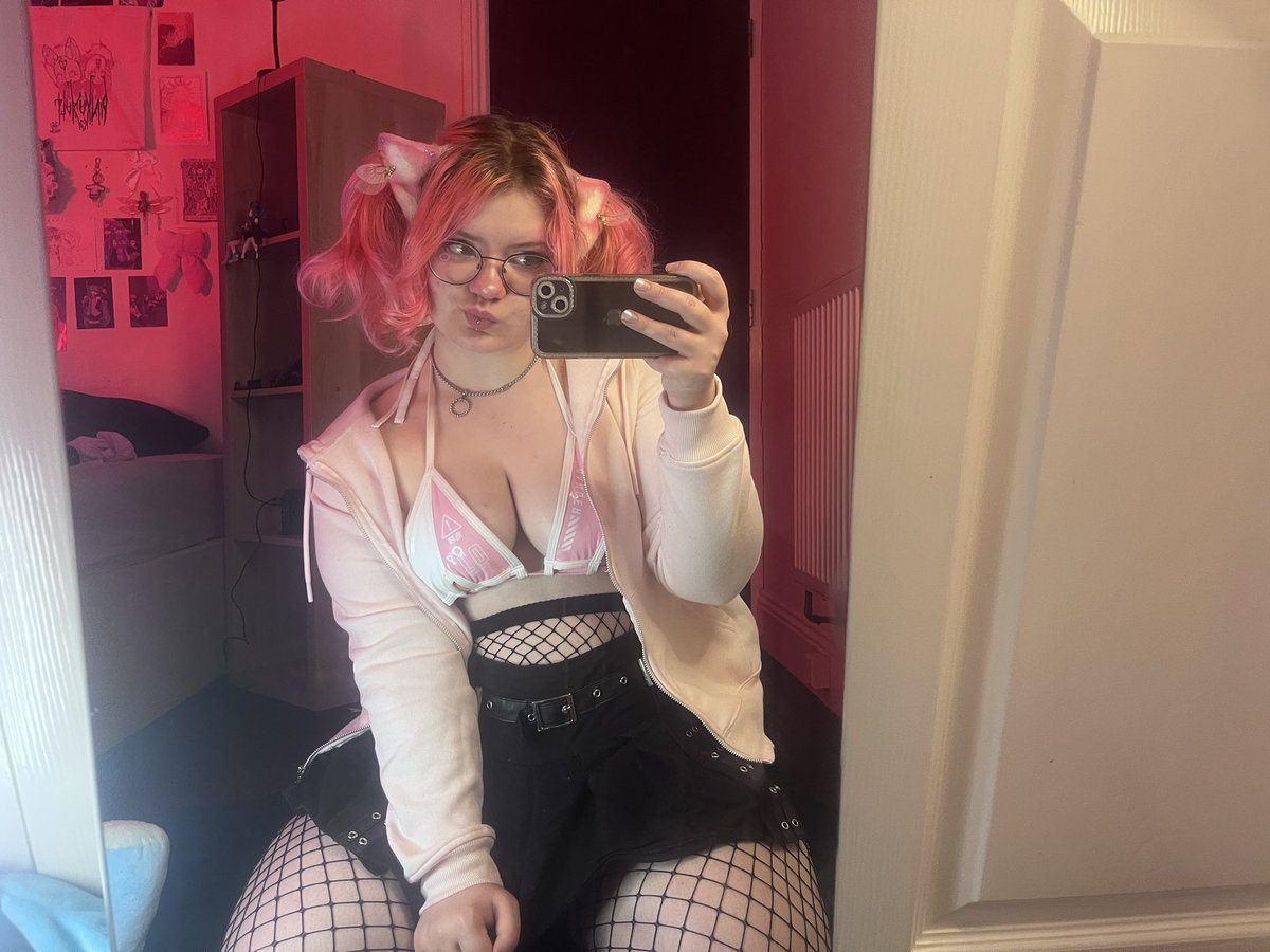 Angel Darling tweet media