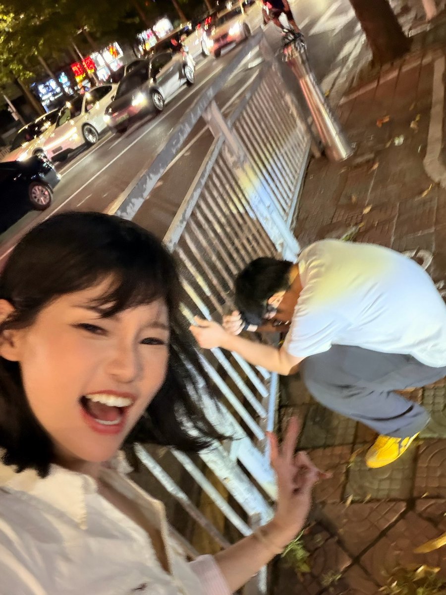 taronimaru's tweet photo. 这个人丢了我一整晚的脸又屎又烂饮 https://t.co/xOcnSCoIfp