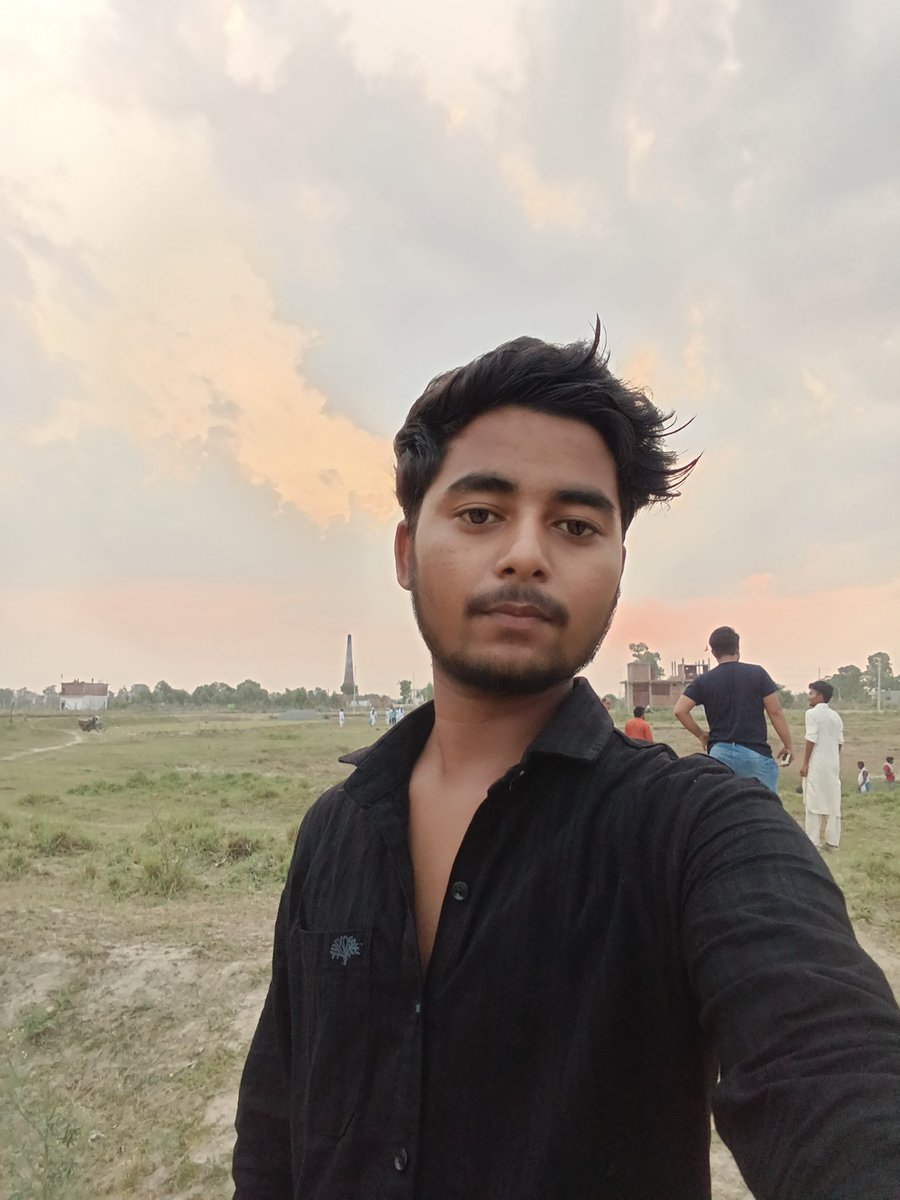mr_umar_99's tweet photo. کون کہتا ہے ختم ہوگی کربلا کی جنگ
 ! ہم آج بھی لڑ رہے ہیں نسل یزید سے ۔🏴🙌🏻 https://t.co/GaQWGsQjcE
