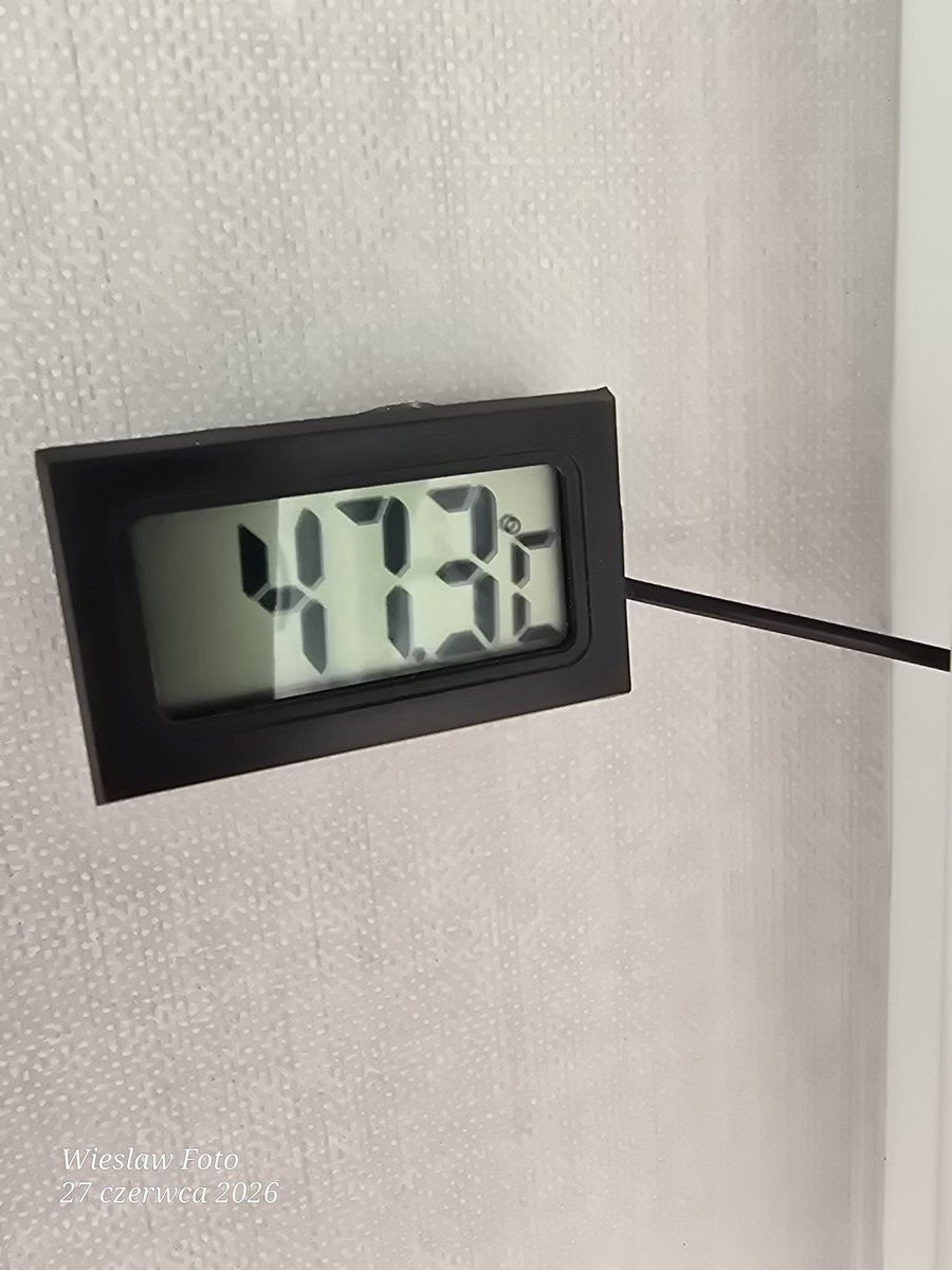 MasterDzoda's tweet photo. @Skalinskalin Nie jest ciepło. Jest gorąco upalnie 🥵 https://t.co/HMNmdAXSB4
