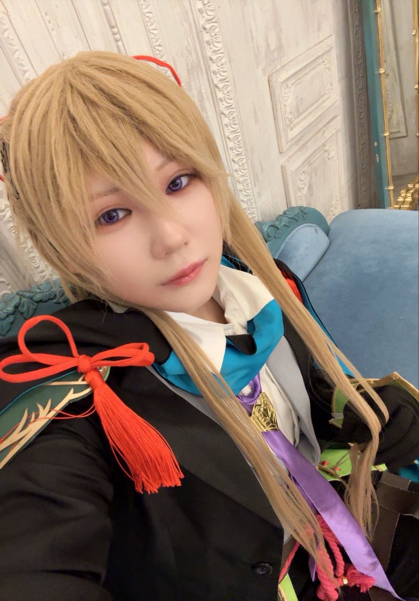 zukku0706_7's tweet photo. 2026.06.28

豪華すぎる長船併せに、久しぶりの小竜で参加してきました〜‼️

初めましての方が多くてド緊張してたんですが、どこを見ても格好良くてロイヤルで幸せ空間でした😭🫶
長船っていいな🥰

2枚目は謙信が撮ってくれた、謙信が近くに来てキョドる私。

#初夏の長船ﾌｪｽﾃｨﾊﾞﾙ0628 https://t.co/hXGyYEliX1