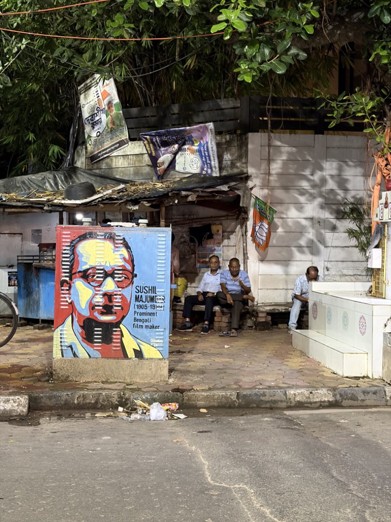 kaushikcbasu's tweet photo. Beautiful Kolkata.I know it’s a chaotic city but I must admit, I love it. https://t.co/uPNMgNbwSc