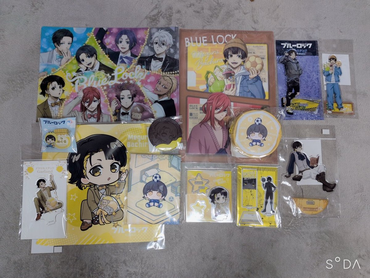 SSysm274's tweet photo. 蜂楽グッズGET！！
パネルと２ショ撮ってきました💛🐝 https://t.co/ITLrfwSG12