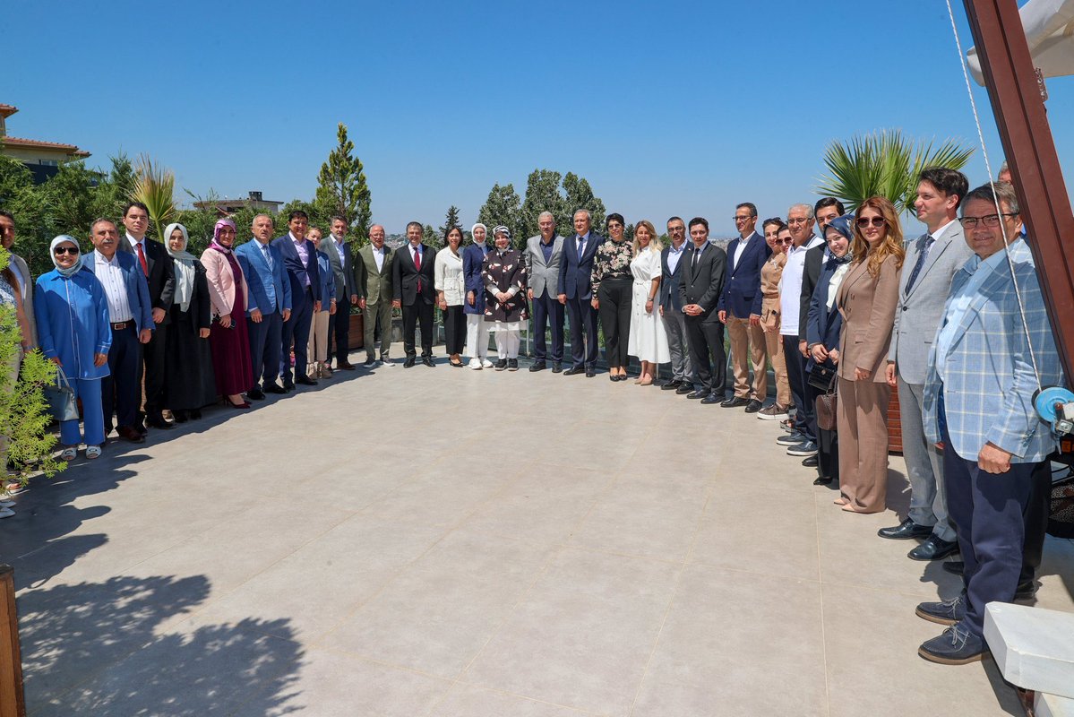 RIZA2073's tweet photo. Sayın Valimiz Erol Ayyıldız Tarafından Cumhurbaşkanlığı Atama Kararı İle Görev Yerleri Değişen Değerli Meslektaşlarımız İçin Düzenlenen Veda Yemeğine Katılım Sağladık.
Meslektaşlarımıza Yeni Görev Yerlerinde De Başarılarının Devamını Diliyorum. https://t.co/QGVeTXJ5jL