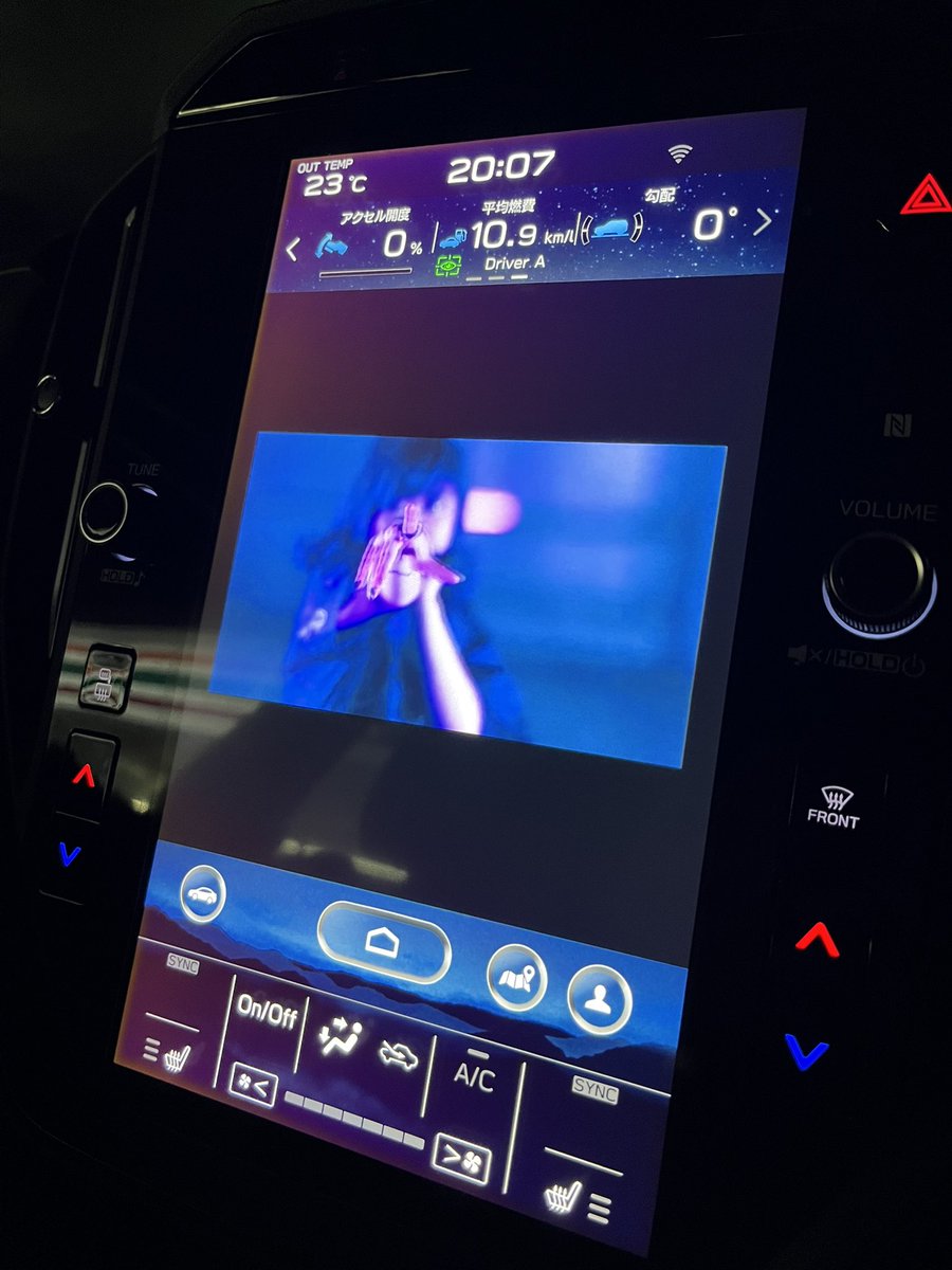velcro26's tweet photo. ナビでスペー○シャワーTVみたいに音楽PV流せるようにしてみた

こりゃいい‼️
運転中僕だけ見えんけど… https://t.co/Hgfv11Z6jF