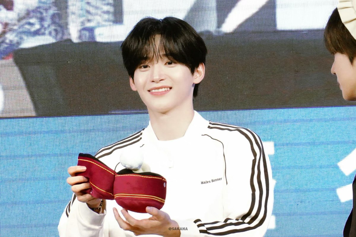 gdloomwy's tweet photo. 네컷만화 https://t.co/thDP8HkREg