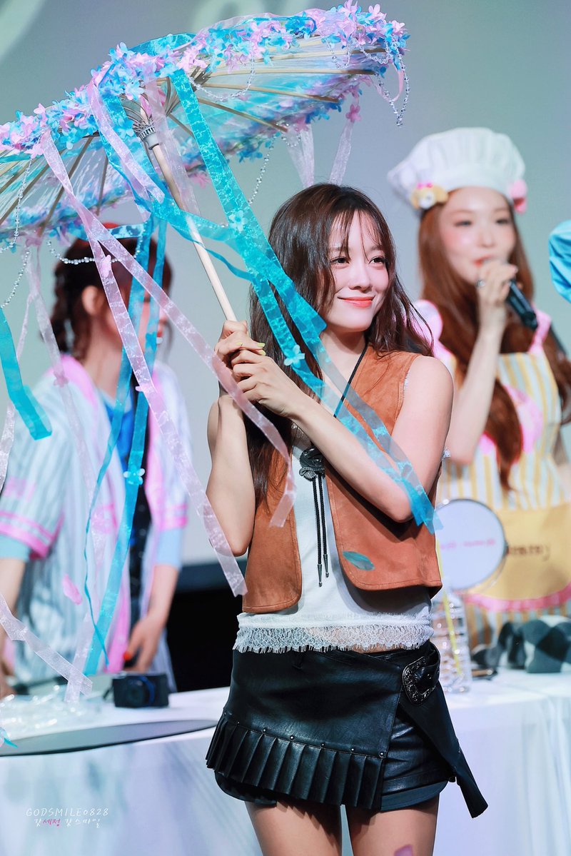 godsmile0828's tweet photo. 260628 
 
#ioi #아이오아이
#김세정 #세정 #갓세정 #kimsejeong #sejeong #キムセジョン #金世正
@0828_kimsejeong https://t.co/NZZbrvIfNc