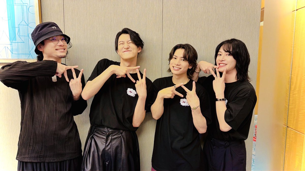 Dai_Is1214's tweet photo. 磯野 大FCイベント「Nest Tree」 Day2.

無事に終了しました。
ご来場いただきまして、誠にありがとうございました！

2日間にわたるFCイベント、
お楽しみいただけましたでしょうか？

ゲストで遊びに来てくれた、
ユウティー、マコティー
ふらっと遊びに来てくれた、
モンティーも
本当にありがとう！
今日からネス友♡

そして、皆さんへの感謝をお伝えするつもりが、むしろこちらがパワーをいただいてばかりで☺️
本当にありがティー！

これからも進み続けます！
一緒に歩んでくれたら嬉しいな！

#ネスティ