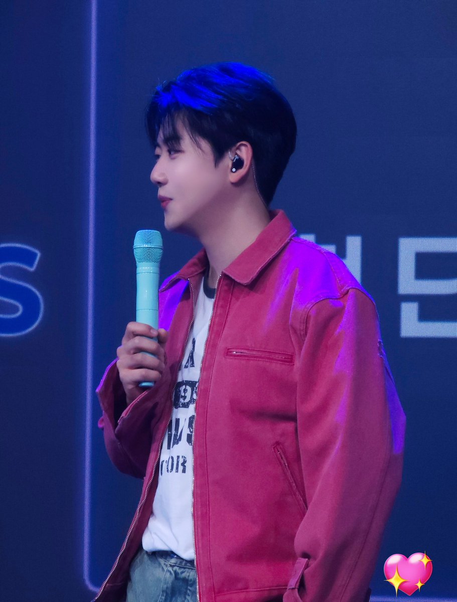 chocolate990203's tweet photo. 260627 Universe fancon 
​​오랜만이야♡

#골든차일드 #Golden_Child #GoldenChild 
#김지범 #지범 #JIBEOM #ジボム    @GoldenChild  @Hi_Goldenness https://t.co/ymDe7KrHe5