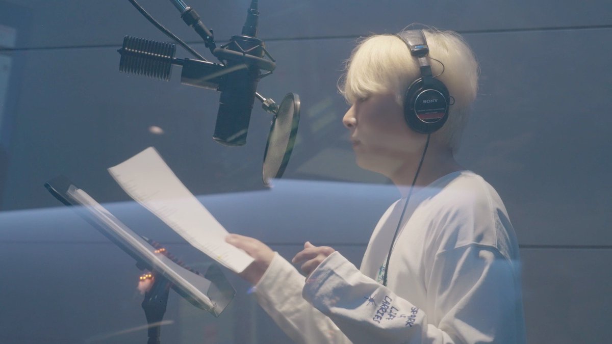SJofficial's tweet photo. RYEOWOOK 려욱 'Runaway' Recording Behind The Scenes

https://t.co/1wSNdJ3s6y

#슈퍼주니어 #SUPERJUNIOR #려욱 #RYEOWOOK #Runaway #RYEOWOOK_Runaway https://t.co/og2yezLCdq