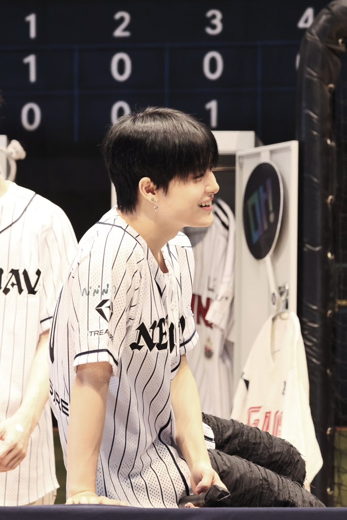 hoonini87's tweet photo. 260628

⚾️

#지훈 #JIHOON  #ジフン  #TREASURE https://t.co/NGJrGHYFJk
