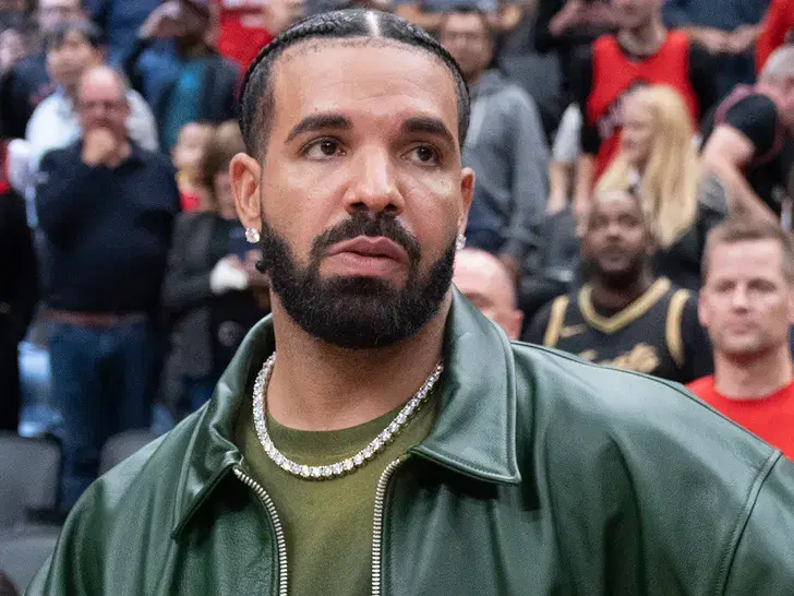 vanguardngrnews's tweet photo. World Cup: Drake places N1bn bet on Canada to beat South Africa

https://t.co/DqSwIq9K6q https://t.co/s2Pk5ekHSi