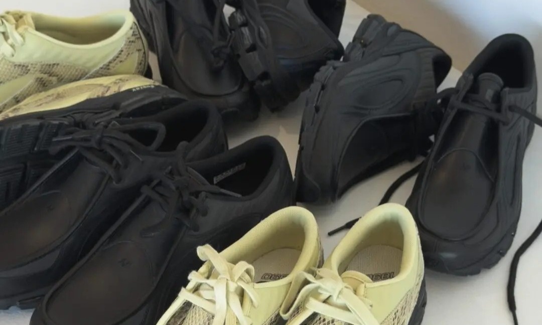 fullress's tweet photo. New Balance U1890A “Triple Black Leather” (ニューバランス)が、2026年 発売予定！

https://t.co/oqKhJ0ZJdB https://t.co/LMt5S6iTML