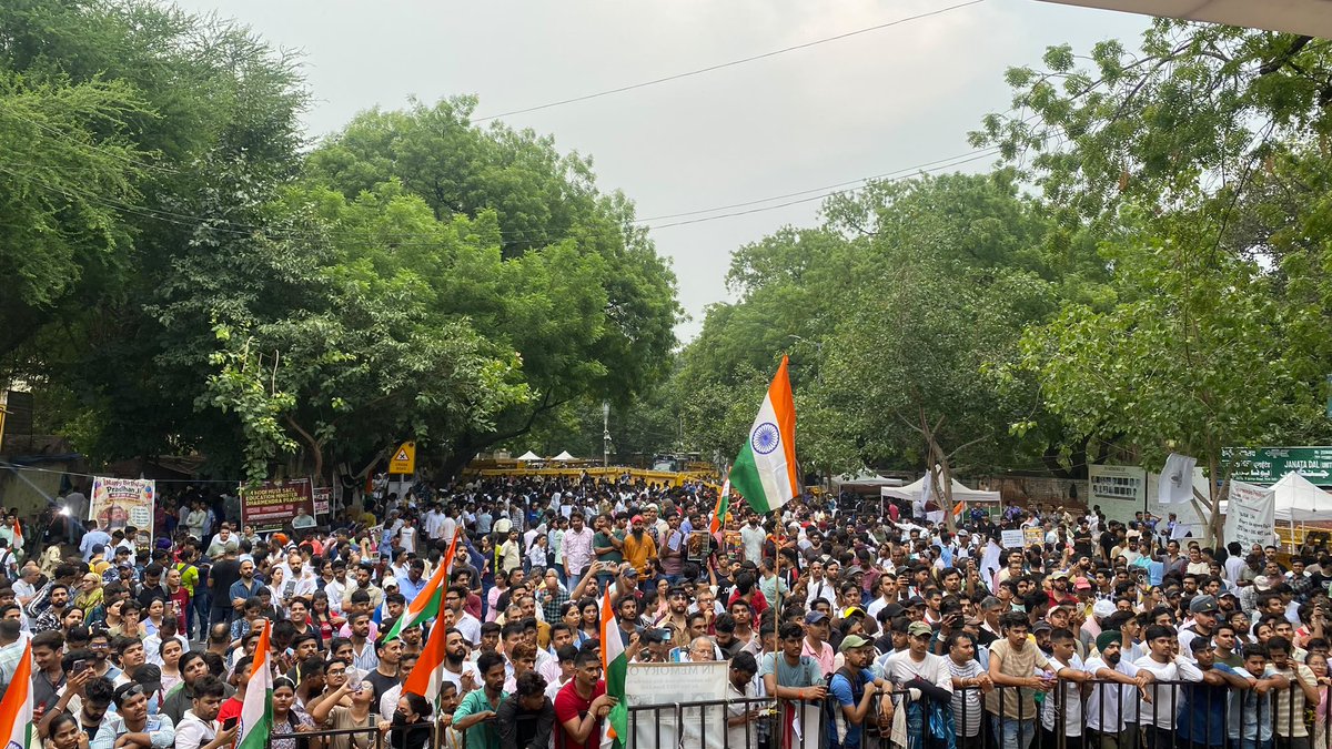 abhijeet_dipke's tweet photo. Jantar Mantar Day 9 https://t.co/h7BaCwMhRy