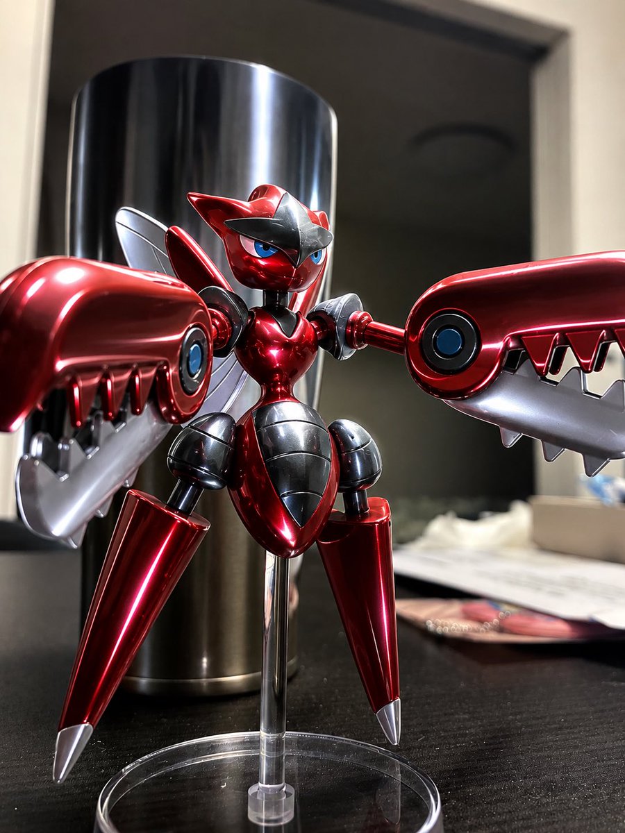 ciel140910's tweet photo. ガチャガチャでメガハッサム（800円）当てた✨️ https://t.co/EbbIrAevdP