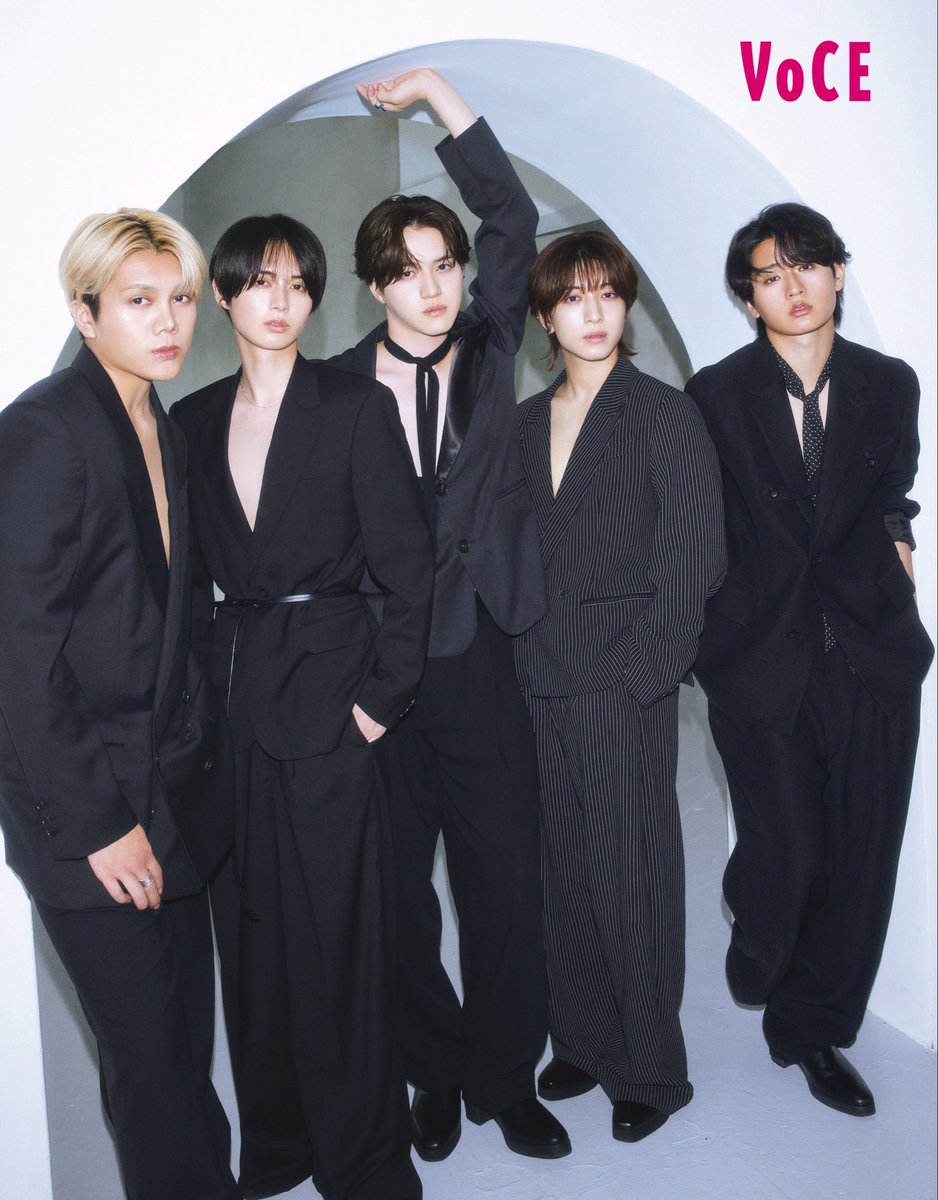 iVoCE's tweet photo. 【 VOCE8月号　#KEYTOLIT】
Special Edition増刊
カバー&amp;特集&amp;ピンナップ

Q:鼻歌でよく歌う事務所の楽曲は？

KEY TO LIT メンバーのなかで
A:V6さんの「愛なんだ」

と答えたのは？？

ぜひVOCE8月号でチェックを🫶

#井上瑞稀 
#岩﨑大昇 
#猪狩蒼弥 
#中村嶺亜 
#佐々木大光 https://t.co/a17A4bQl2I