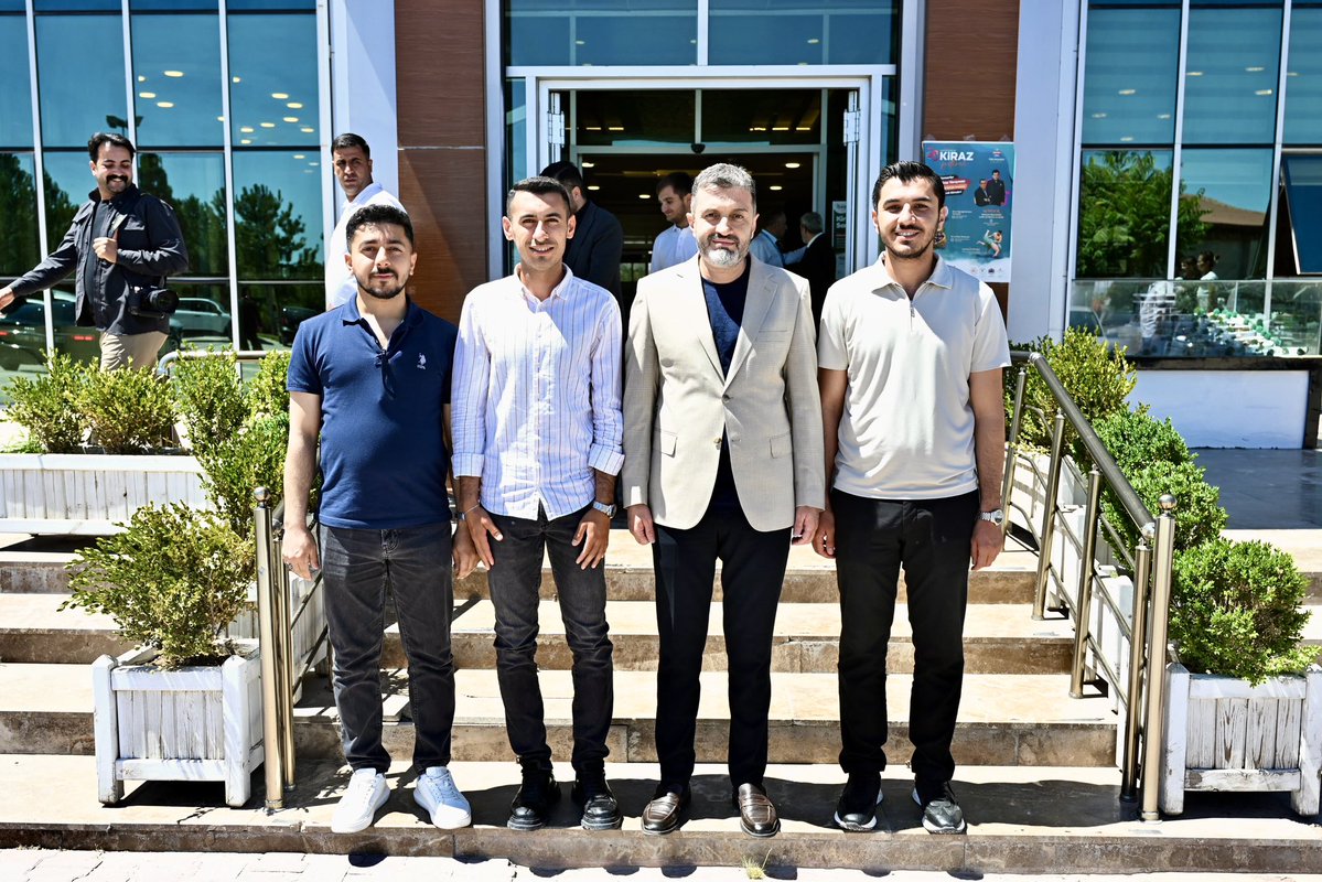 ramazanyaylaci's tweet photo. 28. Kiraz Festivali kapsamında, kıymetli #Malatyalı hemşehri derneklerimizin değerli üyeleriyle bir araya geldik. 

#KirazFestivali'nin ilçemize ve hemşehrilerimize hayırlı olmasını diliyorum. 🍒🇹🇷 https://t.co/OpcVwJhpZM