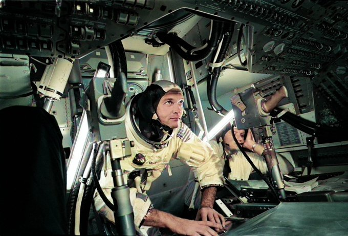 contactlight69's tweet photo. Michael Collins at #Apollo11 Command Module, practicing docking hatch removal from CM simulator at NASA Johnson Space Center, Houston, Texas, June 28, 1969.  
https://t.co/c3jCbUQFcO https://t.co/mnaOsWeGN7