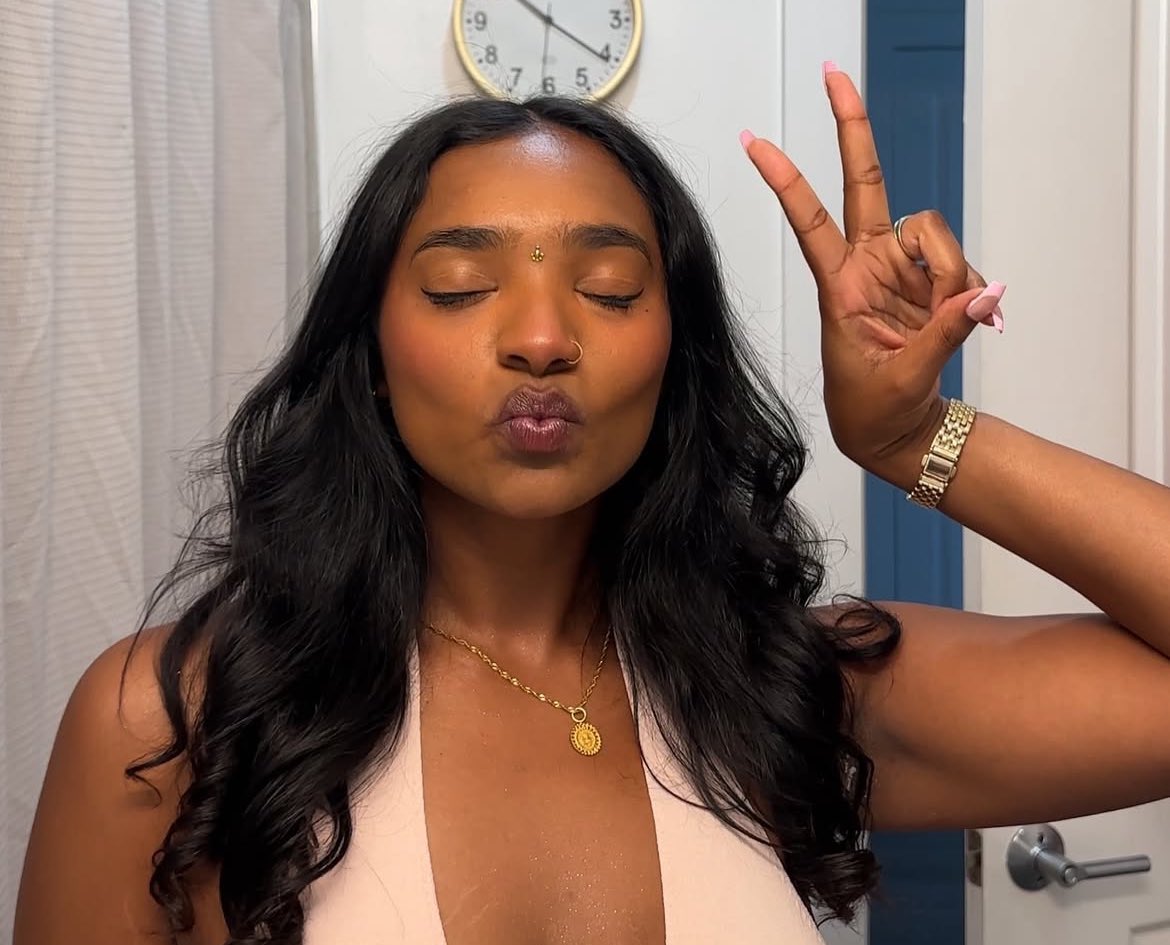 TribCandids's tweet photo. Can someone do a cum tribute video or smack their dick on her pics for her 30th birthday? 

This is my Indian friend Marjhani Simpson https://t.co/ptTWNqsuOB