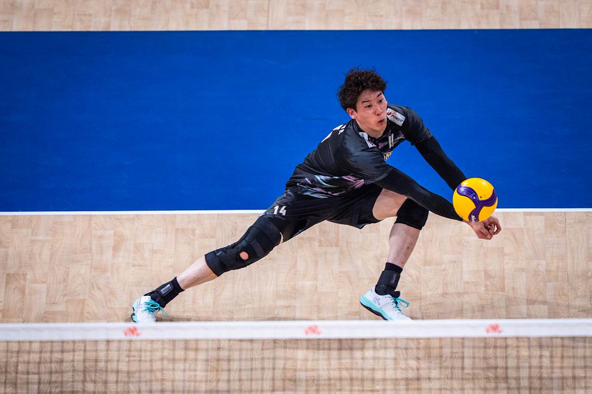 dly_volleyball's tweet photo. #VNL2026
Prancis 2-3 Jepang

30-28 | 25-19 | 17-25 | 33-35 | 12-15

Jepang reverse sweep dan masih unbeaten 🔥 

Top skor
🇫🇷 M. Henno (15) - 24 poin
🇫🇷 Boyer (12) - 21 poin
🇯🇵 Ishikawa (14) - 27 poin
🇯🇵 Ran (12) - 19 poin

#volleyball https://t.co/RNzeMRZ7kQ