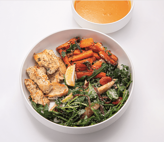 uni_ticket's tweet photo. New post-workout bite! 150g grilled chicken breast + 200g roasted broccoli + 100g quinoa → protein-packed, low-cal, keeps me full till dinner ， https://t.co/T0lSqPEsri