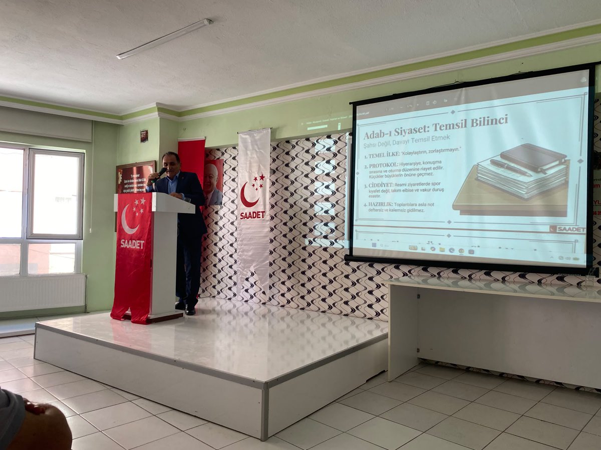 SaadetEgitim's tweet photo. 🗓️ 28 Haziran 2026
📍Niğde
Strateji ve Hamle Eğitimleri kapsamında gerçekleştirilen programda, Muhittin Gül “Adab-ı Muaşeret, Siyaset, Teşkilat ve İktisat” konulu sunumunu gerçekleştirdi. https://t.co/xHriIeDTKR