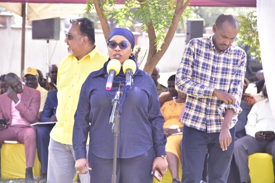 AminahMukalazi's tweet photo. Yesterday, we successfully concluded the two-day Ekibaro Farming Programme planting season launch for the Bukedi and Teso sub-regions, championed by H.E. @jessica_alupo, the Vice President of the Republic of Uganda.
I sincerely appreciate Rt. Hon. @ObothOboth, fellow Ministers Hon. @FrankTumwebazek, Hon. @STanna444, Hon. @OgwangOgwang, Hon. Rose Lilly Akello, CEC Member Hon. @EchoduOfficial, Members of Parliament including Hon. @shyamtanna_, @OWC_ug's Director of Operations Ms. @DamalieOwori, fellow leaders, and the farmers who turned up in large numbers to support this transformative initiative.
The programme is focused on transitioning households from subsistence to commercial agriculture by promoting coffee, cocoa, and bananas as supplementary cash crops across Eastern Uganda. Together, we will make this vision a reality. 

Kisanja no more sleep.
