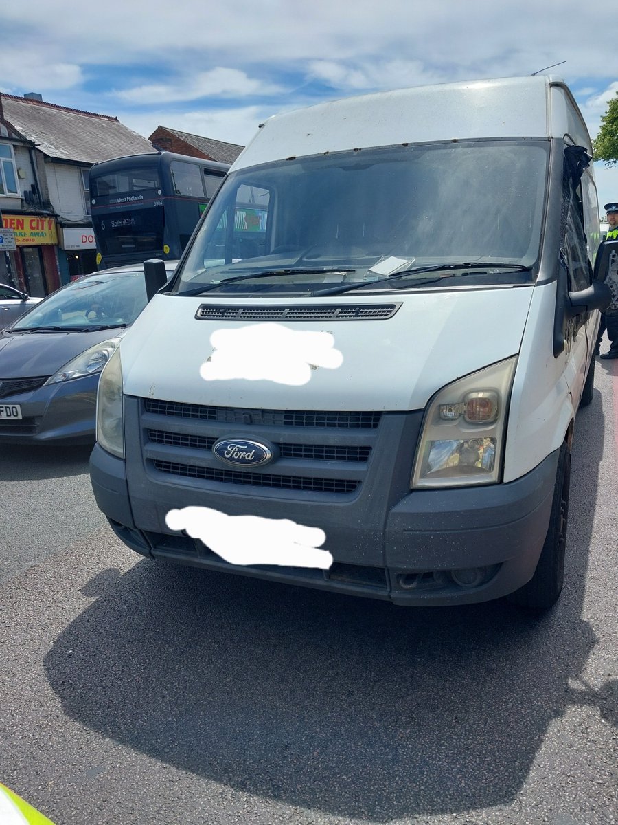 LeosWMP's tweet photo. Our team attended an incident in @ShirleyWMP yesterday afternoon. The driver of this vehicle was arrested for being in charge of a vehicle whilst unfit through drink and was taken to custody where he blew 140! #chargedtocourt #fatal5 #saferroads RJ https://t.co/CFgm66kZVv
