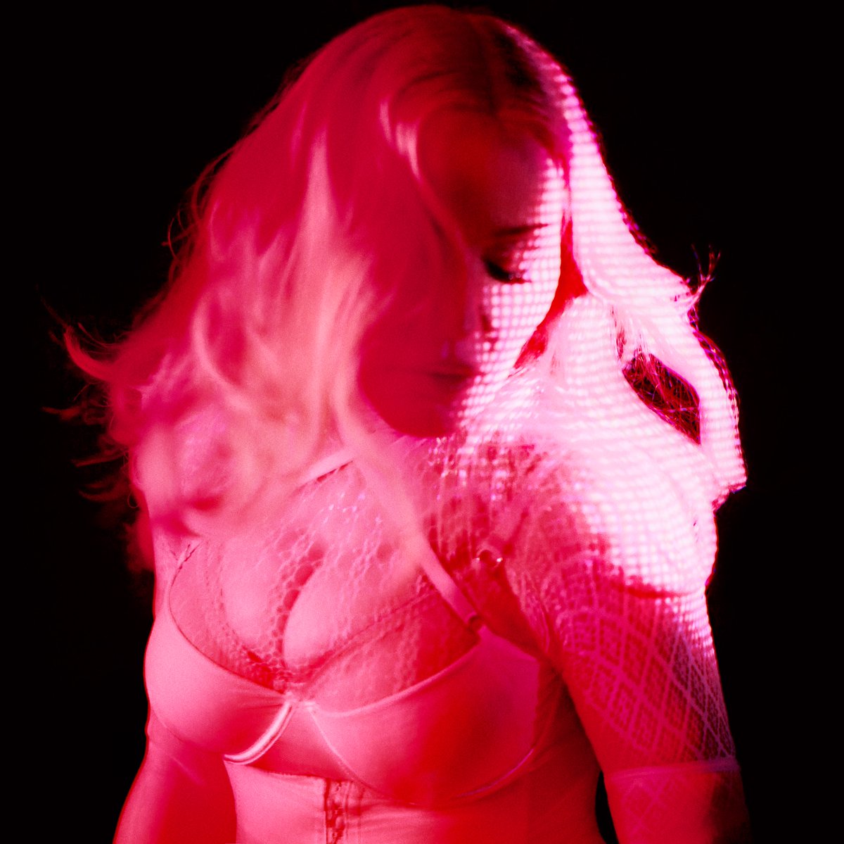 madrevo1's tweet photo. ✨ New promotional visuals for Confessions II have just been unveiled! ✨
Photo by @rafaelpavarotti_ these stunning new images only heighten the anticipation surrounding what is already shaping up to be one of the most exciting album releases of the year. @Madonna @guyoseary https://t.co/gxAUUngX3H