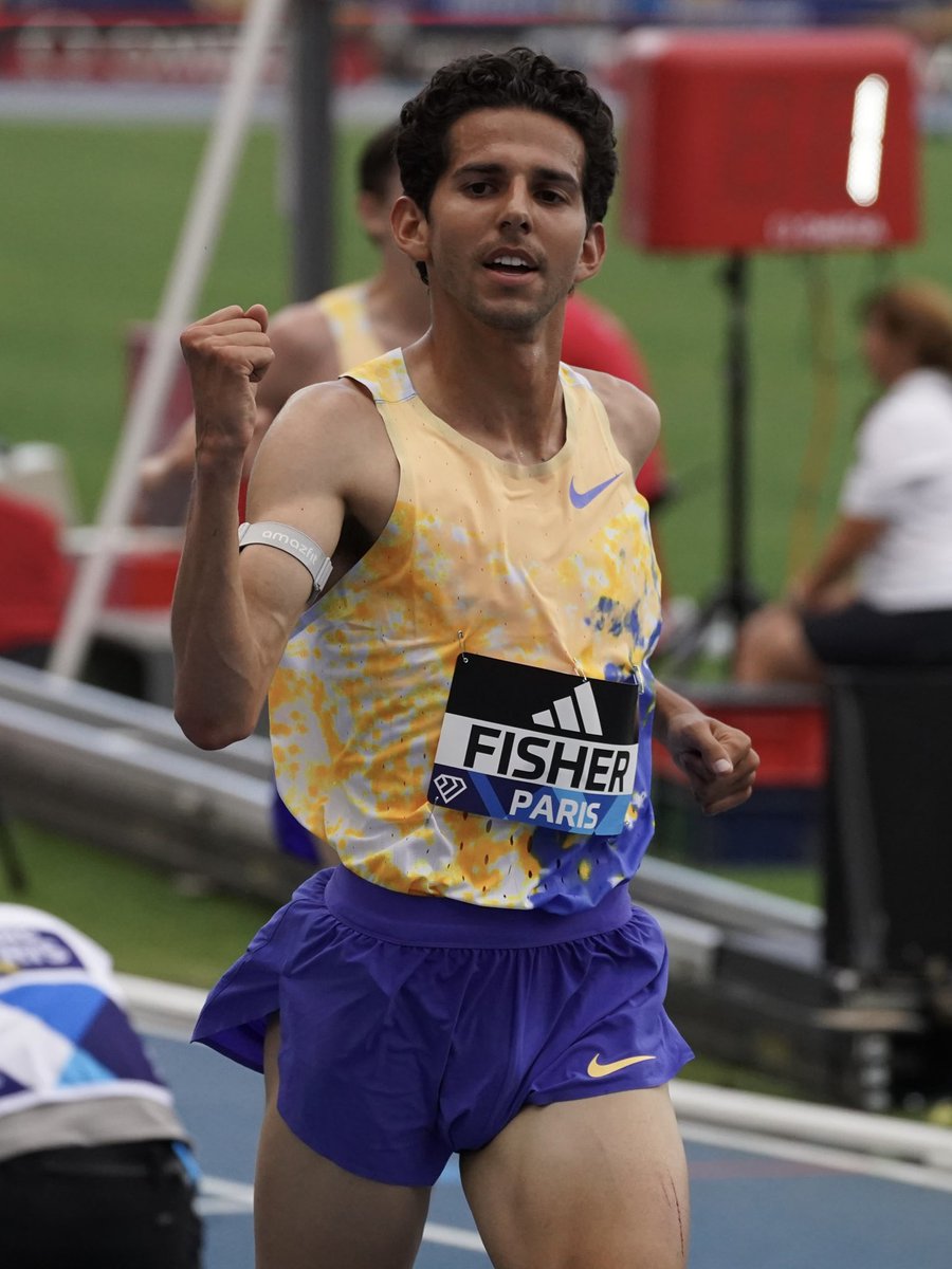 FloTrack's tweet photo. 🇺🇸 GRANT FISHER TAKES IT 🇺🇸 

Grant Fisher 🇺🇸 kicks his way home on the bell-lap to take the Men’s 5000m in Paris in 12:54.80!

Jacob Krop 🇰🇪 in second in 12:55.22, Andreas Almgren 🇸🇪 in third in 12:55.38.

Catch all of the action LIVE on FloTrack! 

#DiamondLeague and #ParisDL coverage presented by @on_running and @FleetFeetSports 

📸: Skyler Sharp
