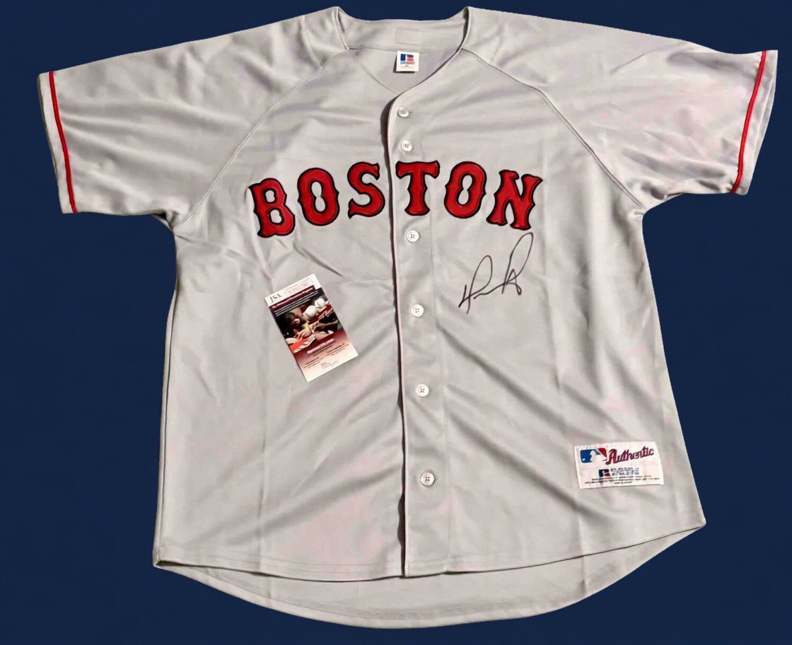 MoonTopCards's tweet photo. DAVID ORTIZ Autographed Jersey
JSA CERTIFIED ✅ 
AUTHENTIC COLLECTION 
BOSTON RED SOX 
https://t.co/KSta5PUB6l 
#eBay via @eBay https://t.co/FUCnG7Xdwi