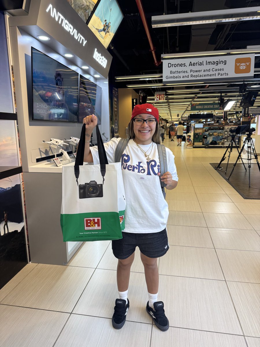 ingridxjramos's tweet photo. La niña más feliz. Ahora todos a decirle que se ponga hacer contenido https://t.co/8VlQa24kPq