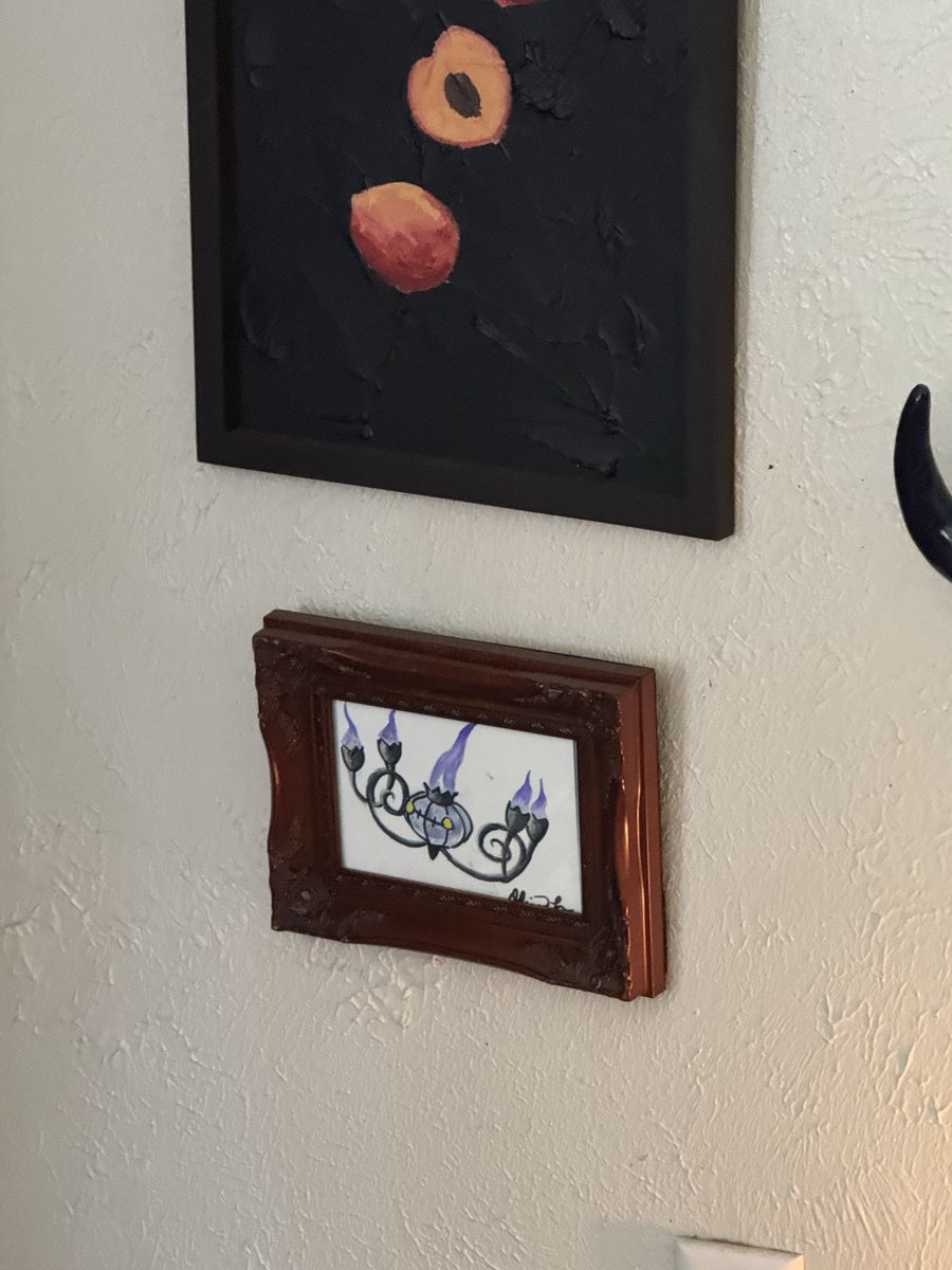 gabes_avocados's tweet photo. Oomf made me a chandelure drawing :p https://t.co/045qt2URNz