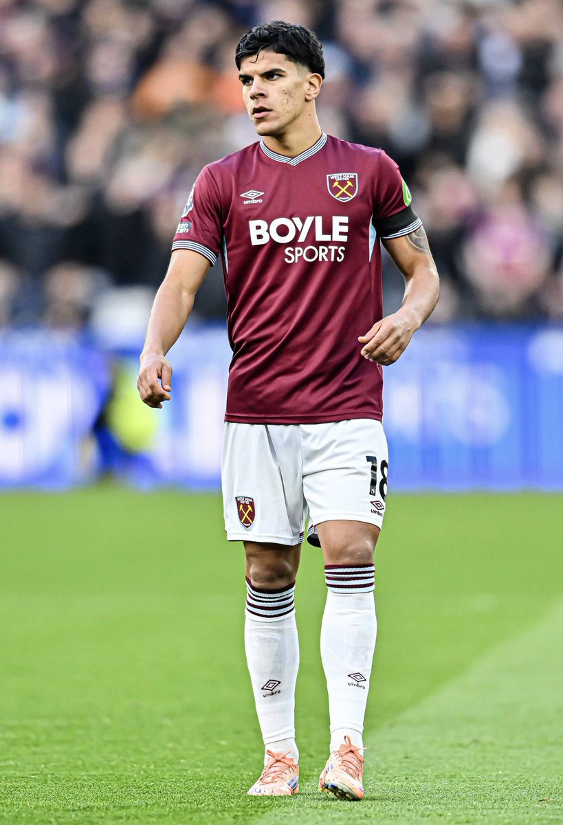 centredevils's tweet photo. 🚨🚨🌕| NEW: Manchester United are locked in talks with West Ham over a deal for Mateus Fernandes.

The Hammers value Fernandes between £80-85m. United will have to convince the Londoners to sell to them, with the player’s personal terms not thought to be a problem. 

[@ChrisWheelerDM]