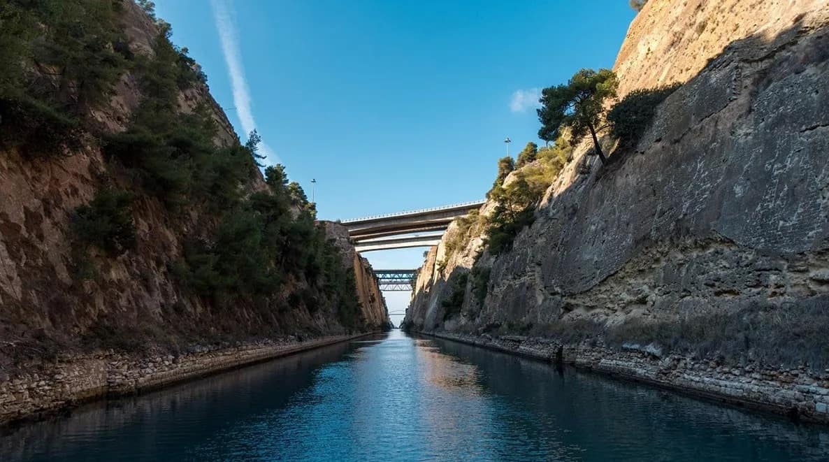 greekcitytimes's tweet photo. The Corinth Canal Reopens Fully https://t.co/9aZBCSSHg5 https://t.co/AN9UZKsvU6
