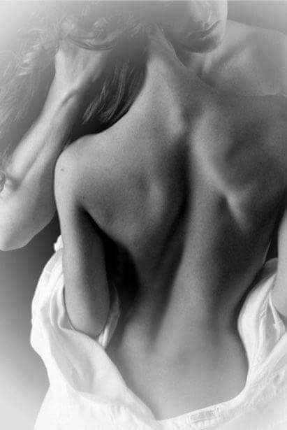 trytoforgiveme_'s tweet photo. Al ritmo del deseo, desafiando lo obsceno.
Al pulso del antojo, burlando lo indecente.
A nuestro tempo.

#YoSoyRebelde 
#Erotuits https://t.co/dvyUWh40qD