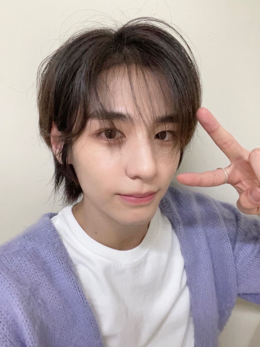 ReignAtlas_'s tweet photo. Buat pacarku juga terima kasih banyak sudah jadi my support system as always huhuhu. 🥺🥺💗💗

Akhir kata itu aja kayaknya. Terima kasih banyaaaak! Mungkin kita semua akan bertemu lagi setelah ini, who knows? >_< 

This has been Atlas guys. ADIOS! https://t.co/4DYA5Db9FS