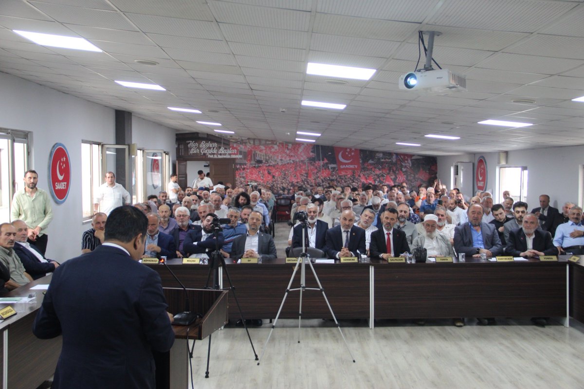 saadettrabzon's tweet photo. Aylık İl Divan Toplantımızı, teşkilatlarımızın yoğun katılımıyla coşkulu bir şekilde gerçekleştirdik.

Katılımlarından ötürü TBMM Grup Başkanvekilimiz Av. Bülent Kaya'ya (@avbulentkaya) ve tüm teşkilat mensuplarımıza teşekkür ederiz. https://t.co/H0g4XxMegn