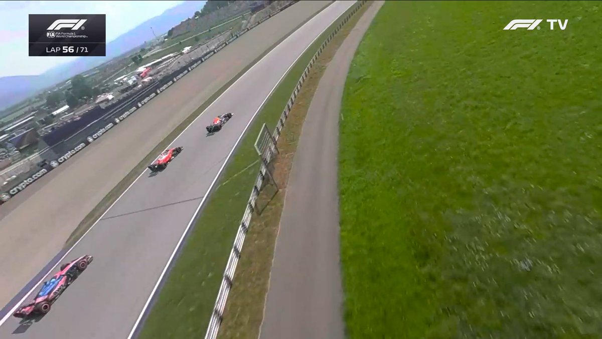 f1speed_indo's tweet photo. Leclerc kesalip Hadjar.
Turun ke P7.

Makin anjlok Ferrari. https://t.co/Y1SKLFSLQV