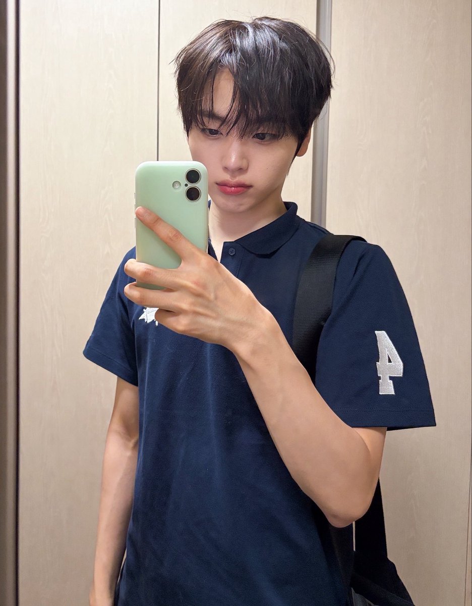 hyeongjunfan's tweet photo. face: 👶🐶
arms: ???????? https://t.co/lWGPikKPOF