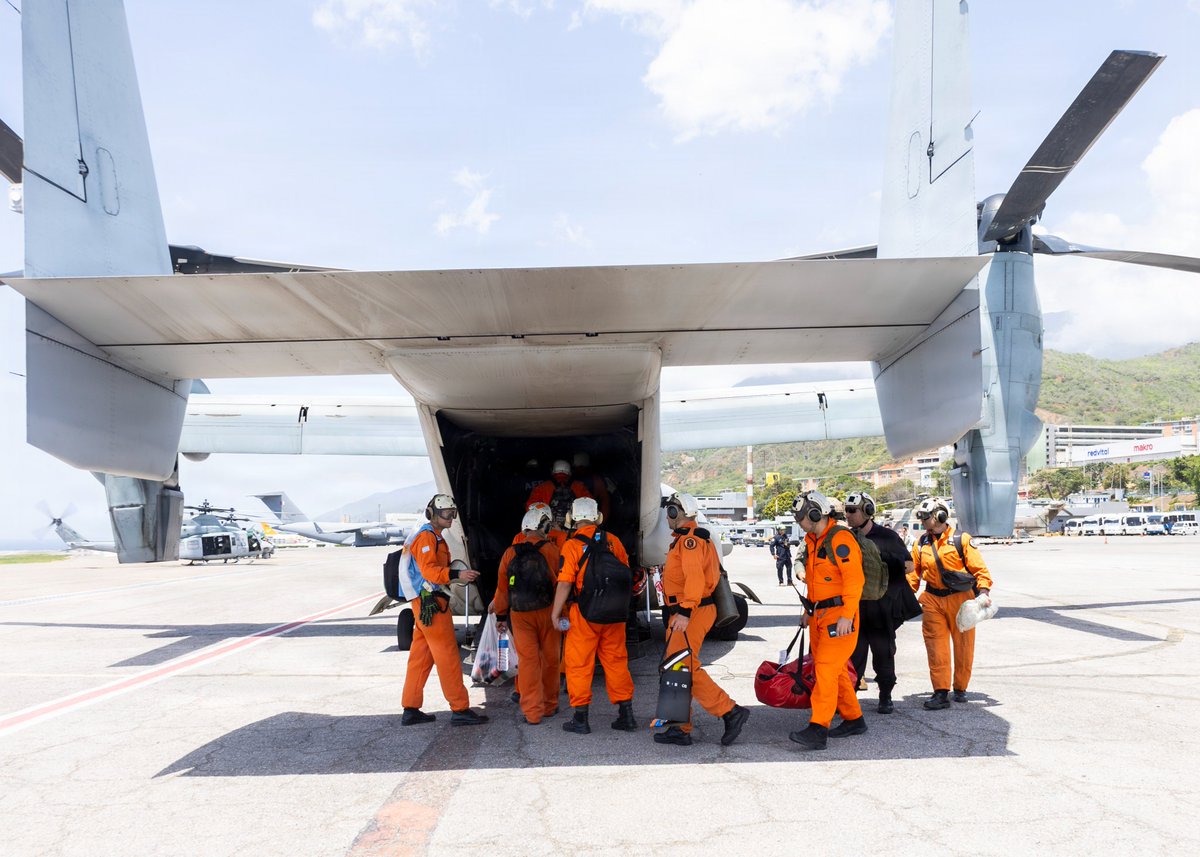 Southcom's tweet photo. International partners working together to save lives in Venezuela:
@USMC MV-22B Osprey and UH-1Y Venom crews are providing vital transport support to get U.S. and partner nation search and rescue teams on scene to save lives. Pictured here are Marine crews airlifting Argentine, Mexican, and U.S. responders from Aeropuerto Internacional Simón Bolívar to disaster sites.

At the direction of #SOUTHCOM, assigned U.S. military forces are supporting @StateDept-led U.S. disaster assistance to the people of Venezuela in the aftermath of the June 24, 2026, earthquakes.

@The24thMEU @DeptofWar  @SecWar @WHAAsstSecty @USForeignAssist @USAenEspanol @usembassyve