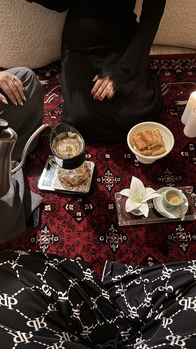 Ili4llill's tweet photo. - جليـس تـوده ويـودك  - https://t.co/QKNLNiZKP2