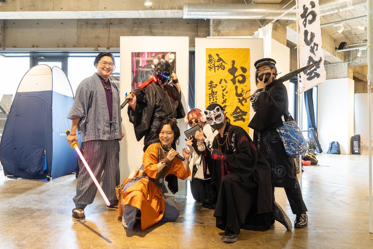 osha_kai's tweet photo. マルシェ型交流会
あるいは
撮影型交流会

初めて同士でも
作品や撮影でつながる大人の文化祭🎉
#おしゃ会

写真はおしゃ会5 撮影 by mako https://t.co/feT3IU7kTW