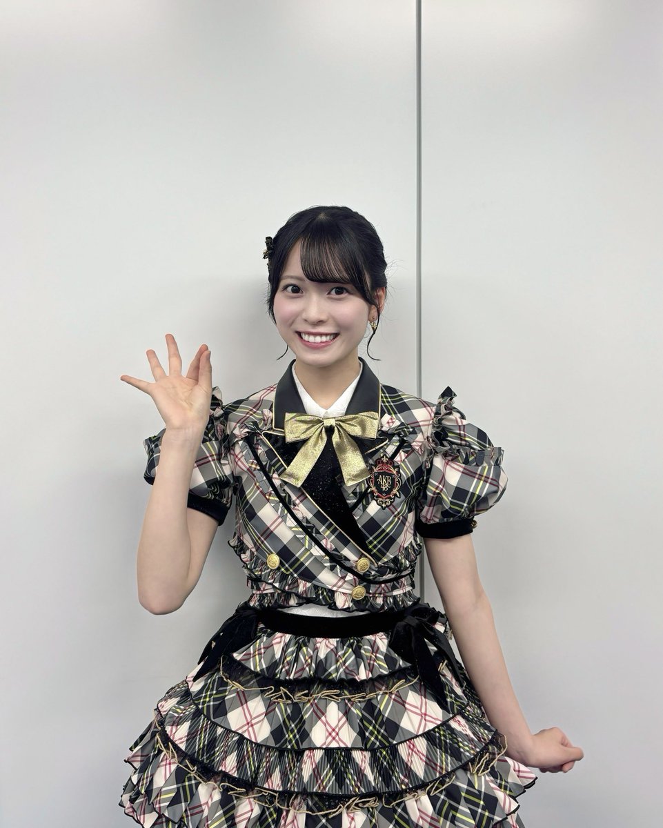 saechan_akb48's tweet photo. #テレ東音楽祭 2026 夏
ありがとうございました🫧

夏の夜の「名残り桜」も
切なさとキラキラとあいまって良かった！
こうして歌わせていただけて感謝です✨

AKB48のパフォーマンスが、
みなさんの心に届いていたら嬉しいです🤍 https://t.co/ENkndqm1Ry