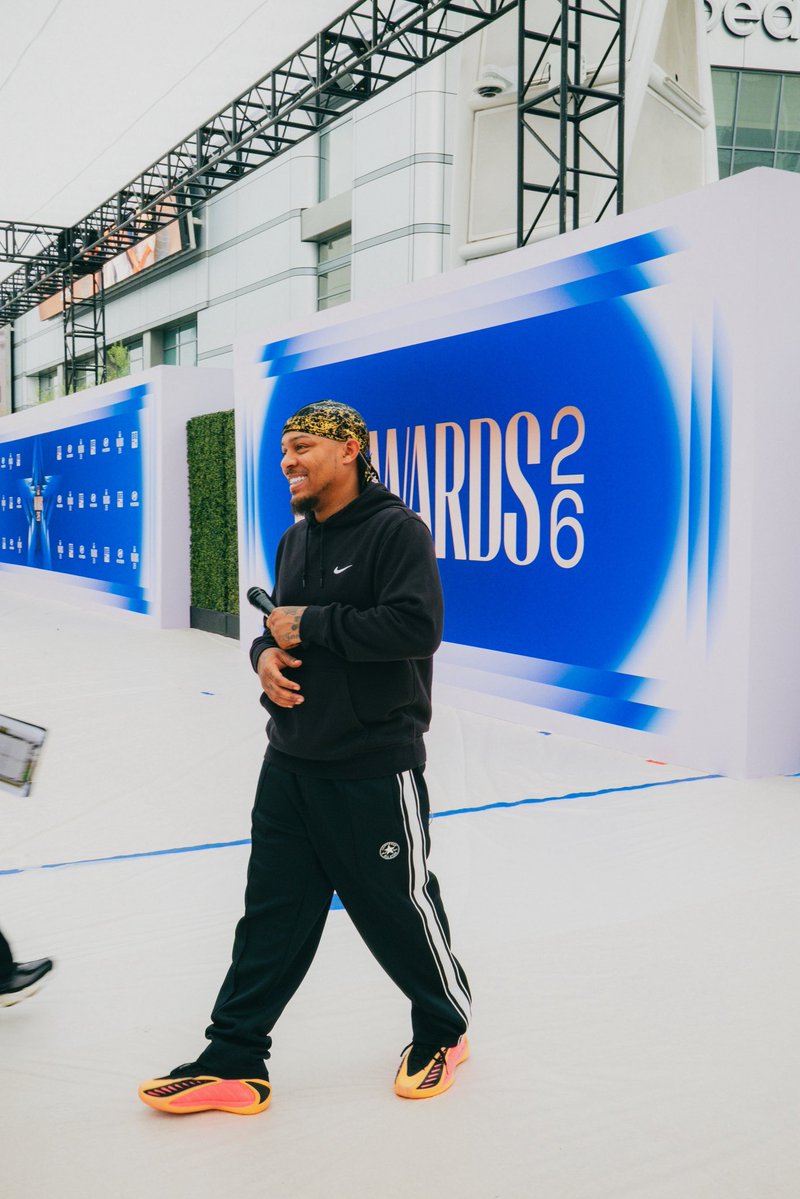 smoss's tweet photo. No telling whats going to happen live today on the red carpet. Morning Run through of the show. We are streaming live today. Tune in! #mr106 https://t.co/ECg5NkVBUu
