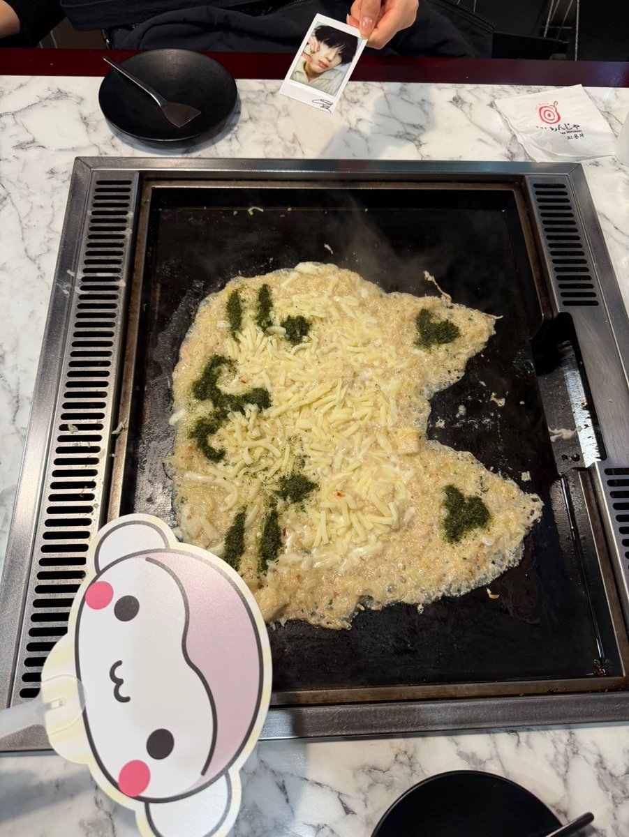 bombguri's tweet photo. 🧔🏻‍♀️ https://t.co/257NBTalge