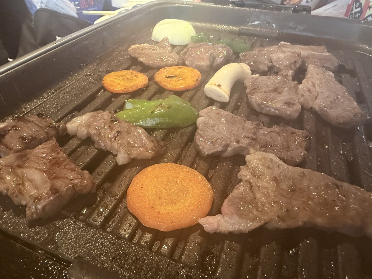 charisma_haco's tweet photo. 今日のぼくです
良い眺めで試合見れた、最高だった https://t.co/NkFuH6hnfR