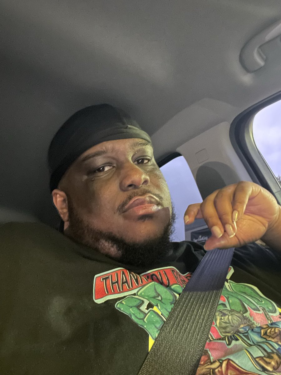 GhettoBasquiat's tweet photo. Post a pic if you’re a good wholesome person https://t.co/NNI0HKsEyP