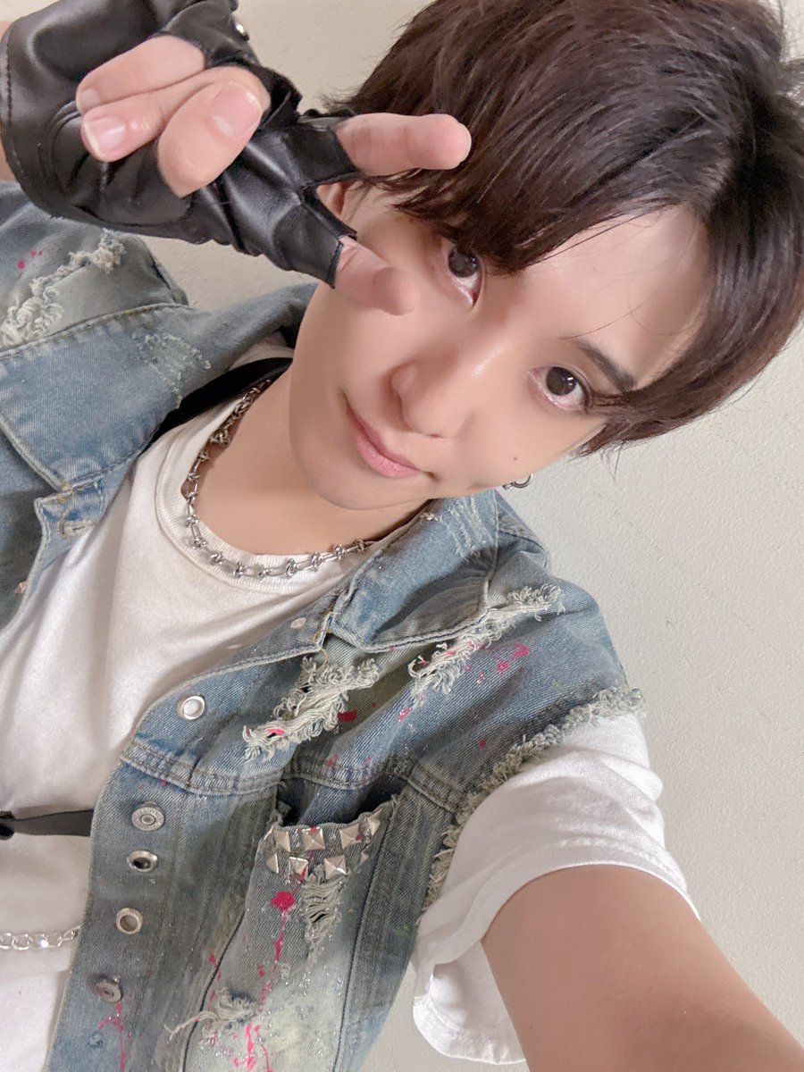 fumiya_____0222's tweet photo. フリーライブツアー１日目ありがとうございました！
みんなたくさん会いにきてくれてありがとう！
これからもたくさんのところ行くよ！
お楽しみに！
終わった後よっちくんとご飯行きました✌️
今回も奢らせてくれず漢すぎた😭 https://t.co/rf0ULbr53G